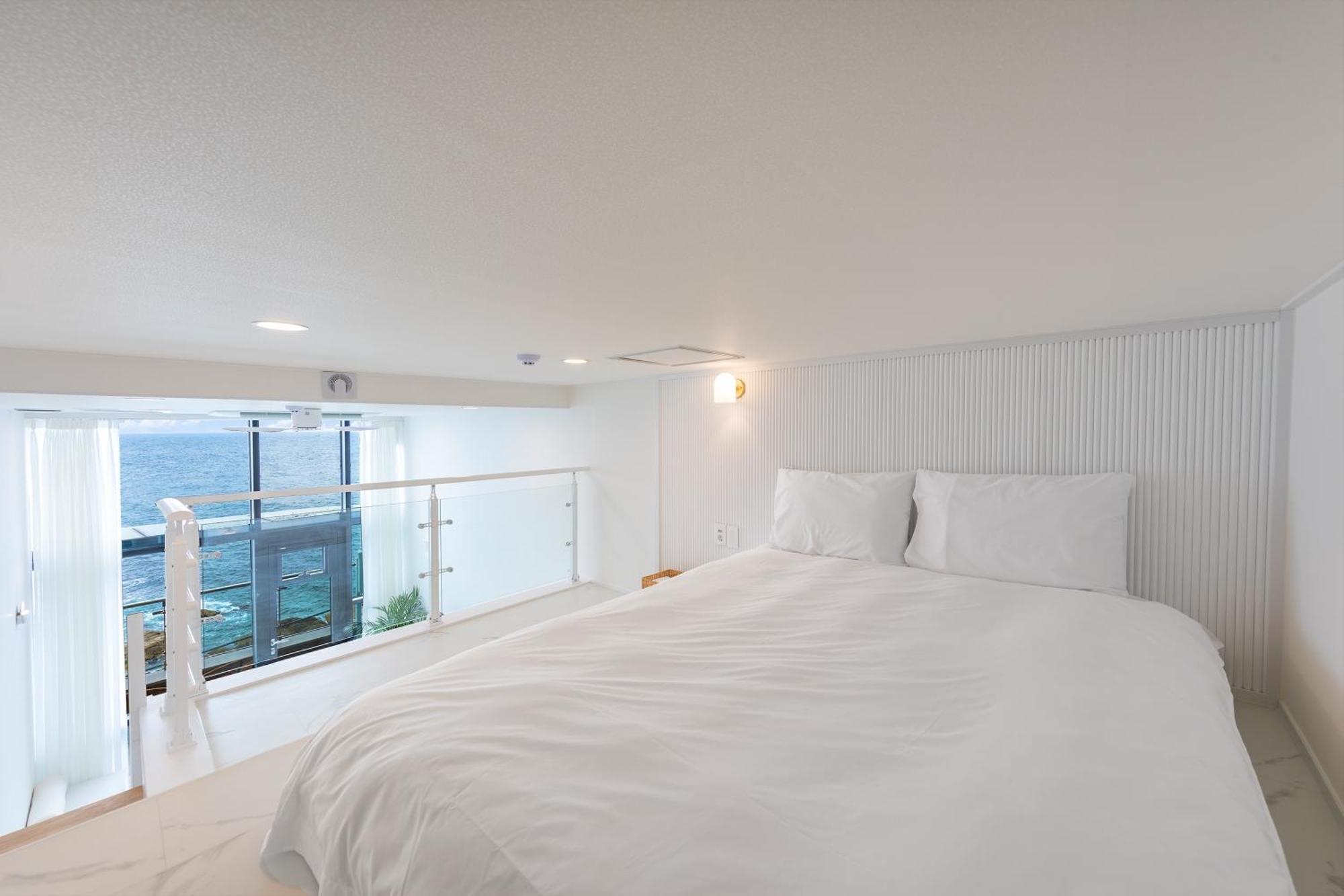 Gangneung Hue Pension Ocean View, Spa, Couple Room photo