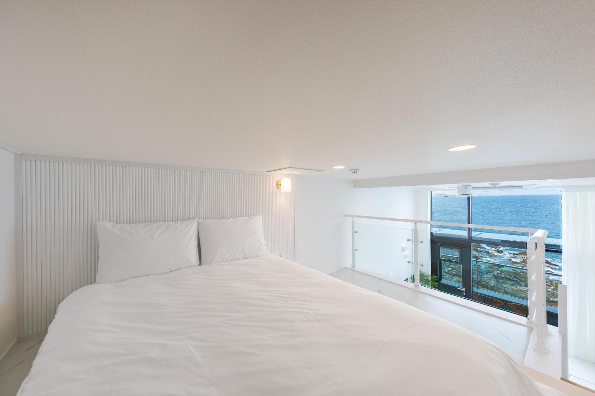 Gangneung Hue Pension Ocean View, Spa, Couple Room photo